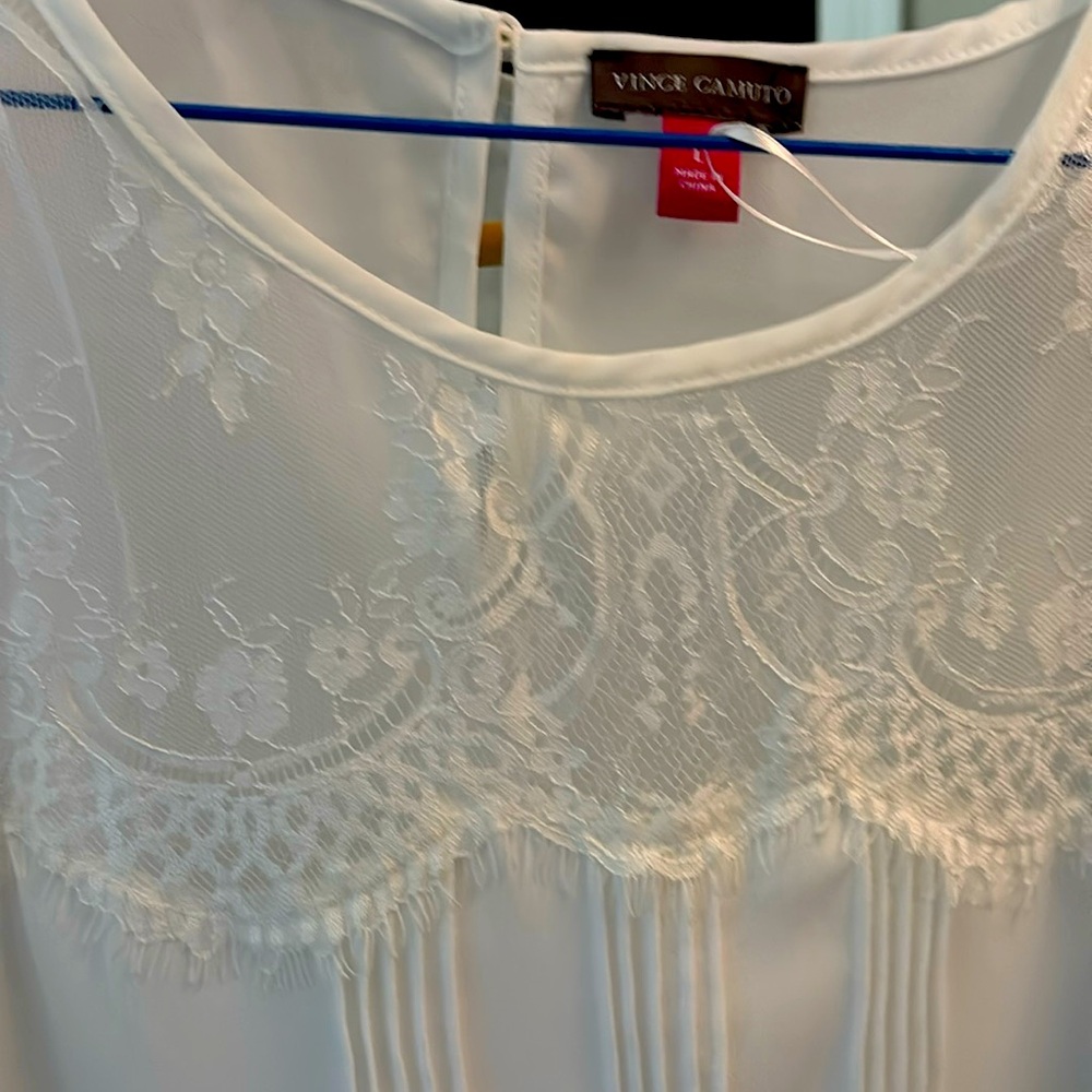 White lace vince  Camuto top